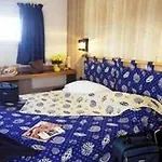 Stars Lyon Eurexpo Otel 2*