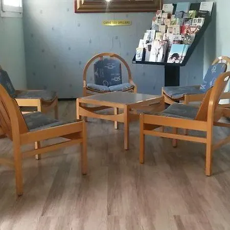 Stars Lyon Eurexpo 2* ブロン