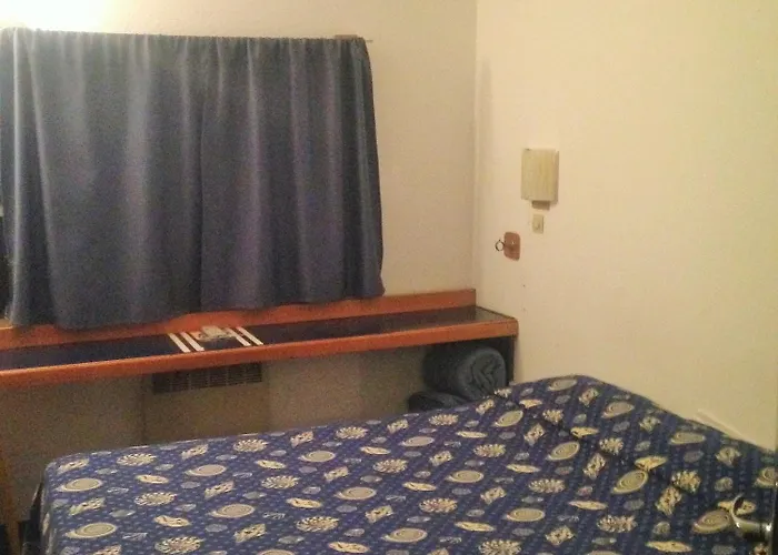 Stars Lyon Eurexpo 2*