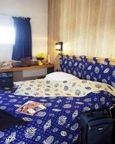 Stars Lyon Eurexpo Otel 2*