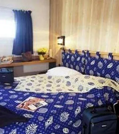 Stars Lyon Eurexpo Hotel 2*